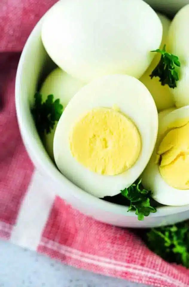 Hard Boiled Eggs in Air Fryer