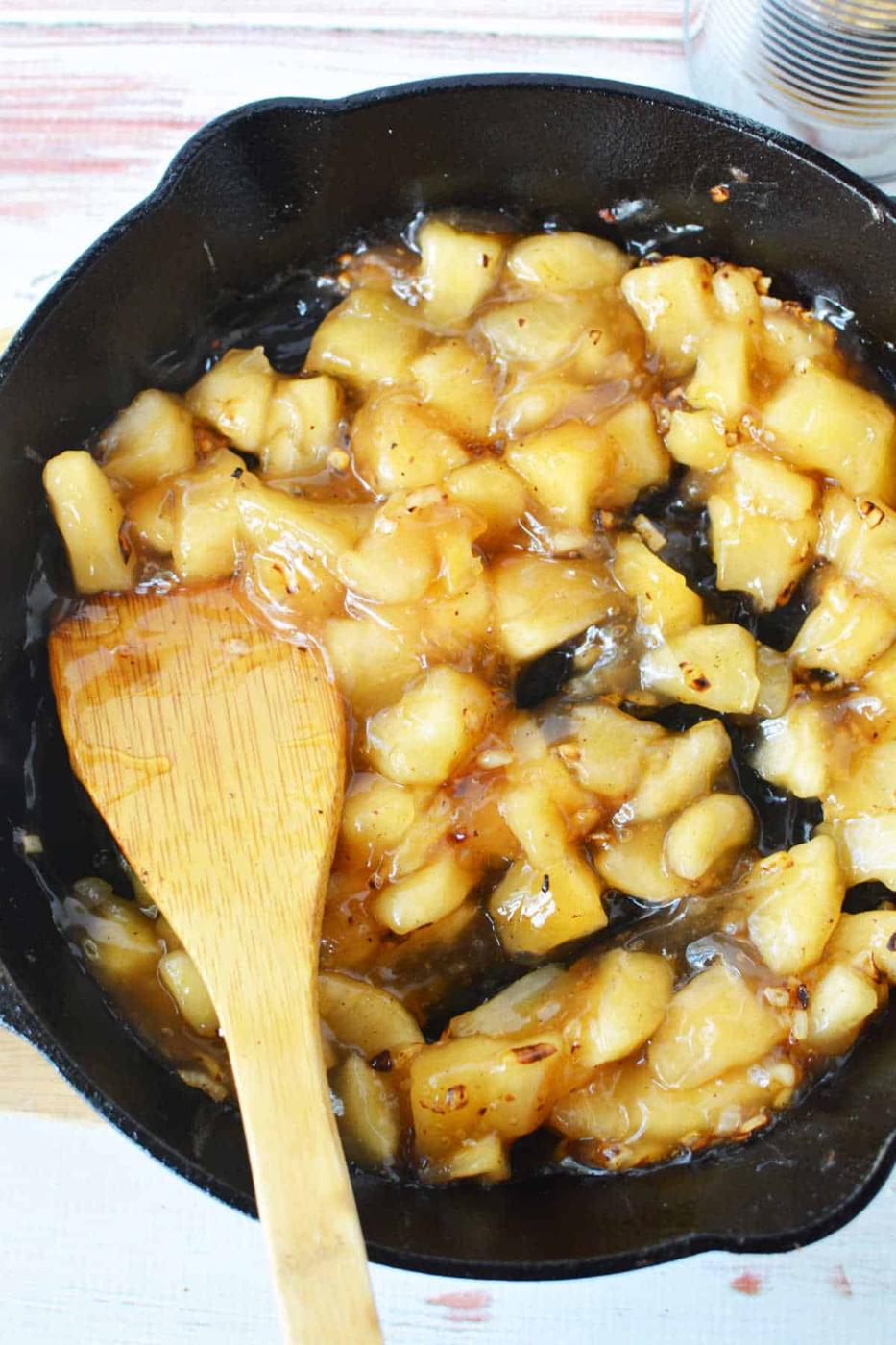 Baked Beans with Apple Pie Filling