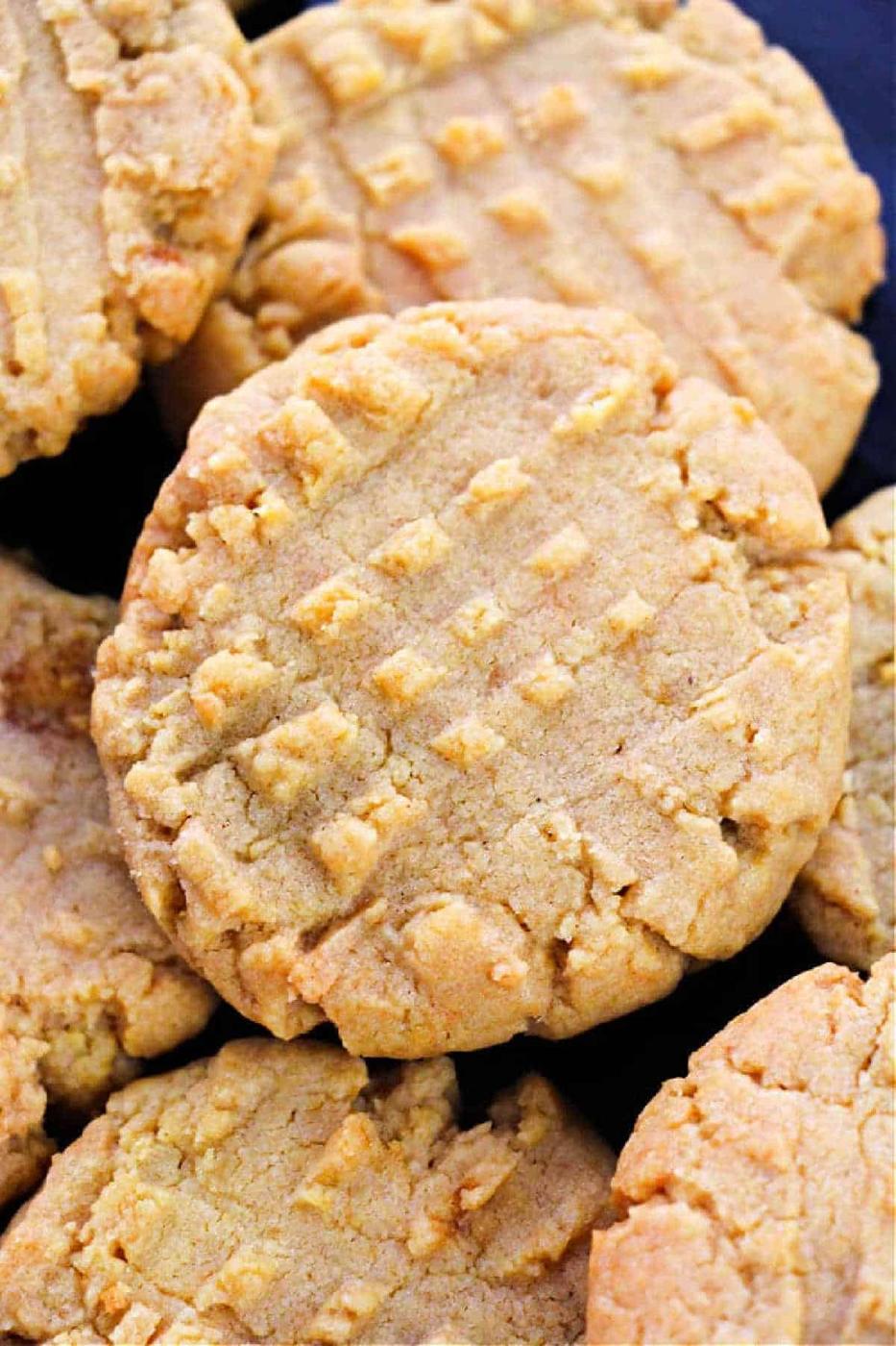 4 Ingredient Peanut Butter Cookies