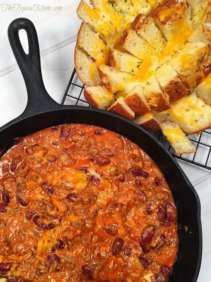 Easy Cheesy Chili Dip Recipe