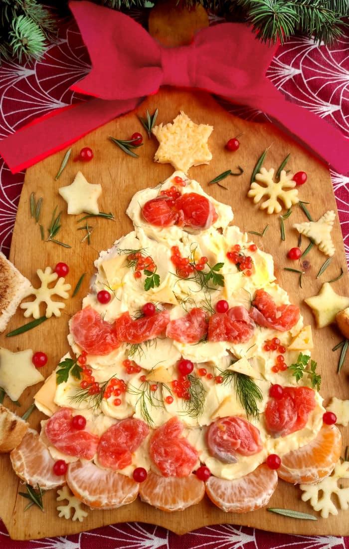 How to Make a Christmas Butter Board
