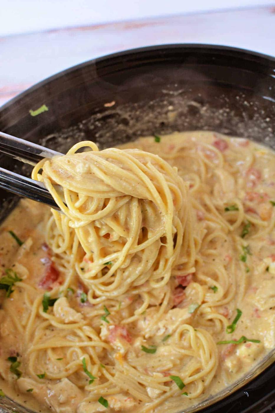 Crockpot Chicken Spaghetti