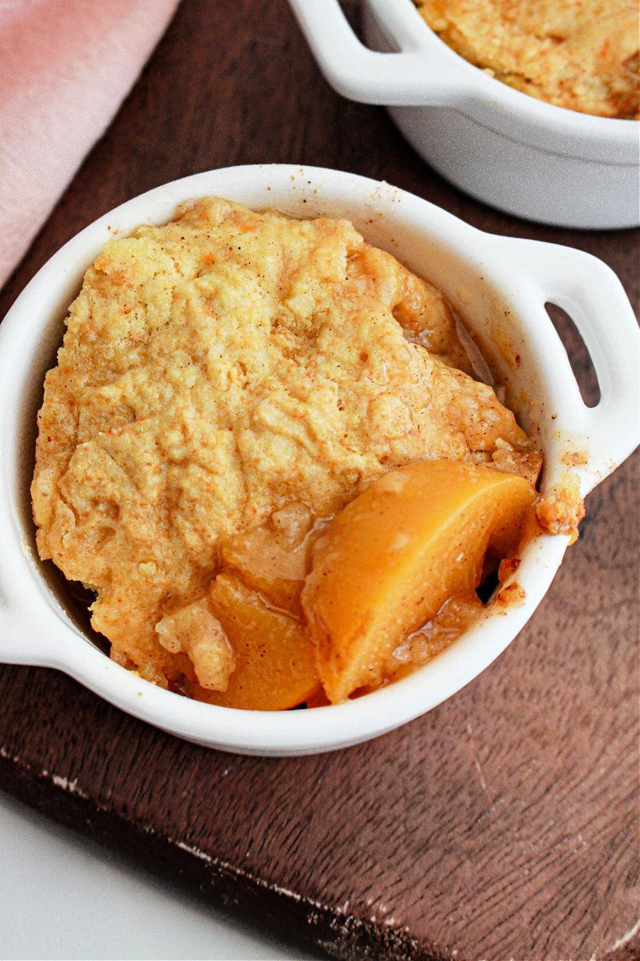 Crockpot Peach Cobbler