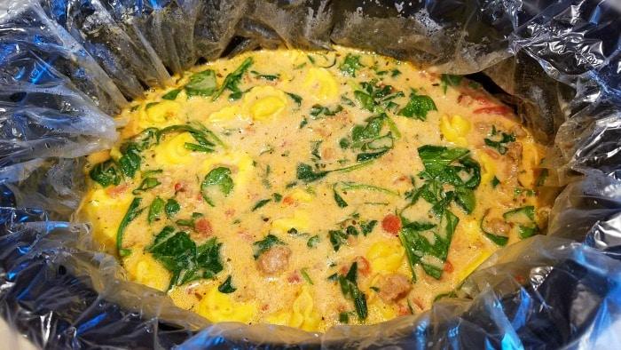 Crockpot spinach tortellini soup