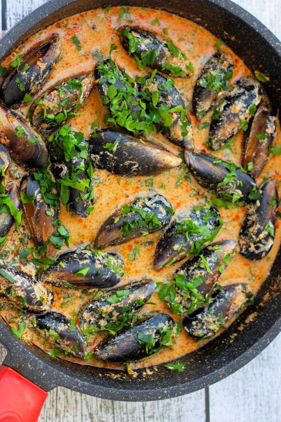 How to Cook Curry Mussels