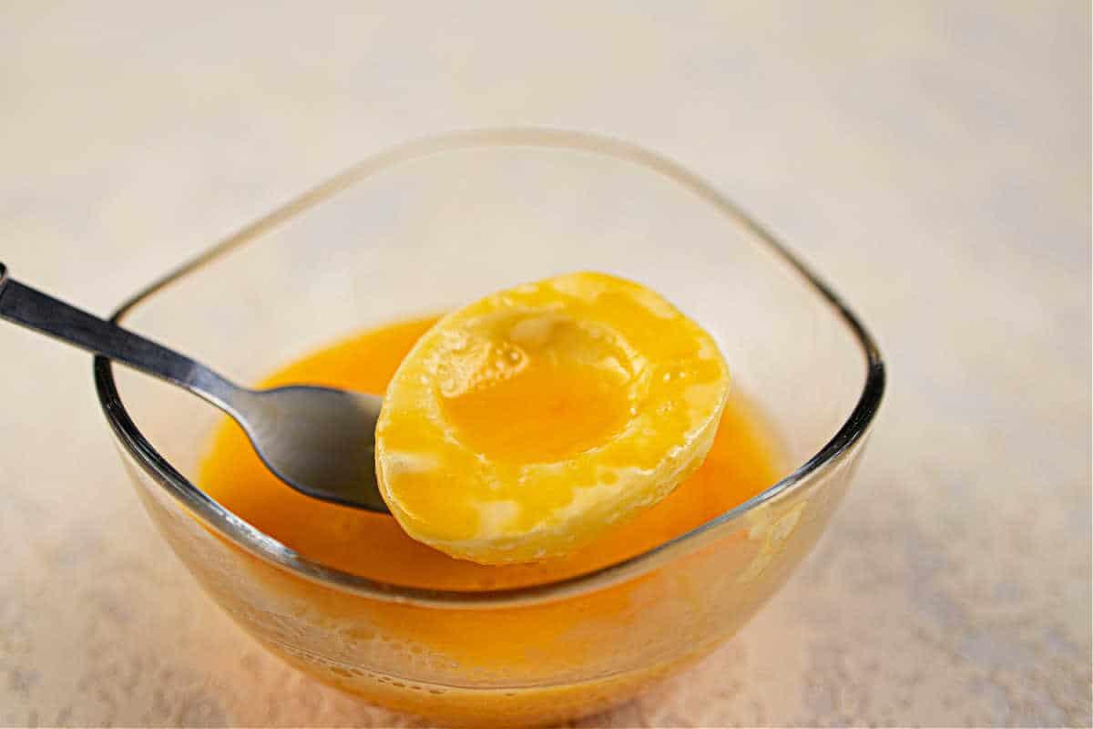 how to fry eggs