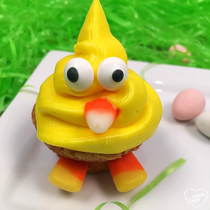 Blonde Brownie Easter Chick Dessert