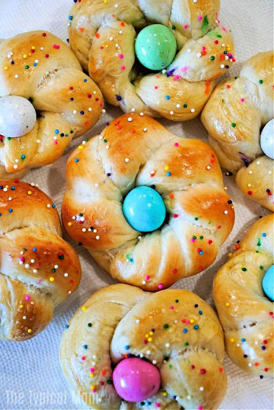 Easy Easter Egg Bread