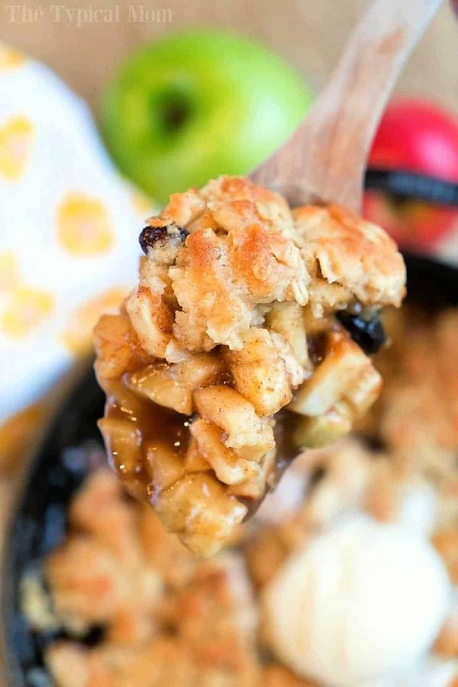 sliced baked apples with brown sugar