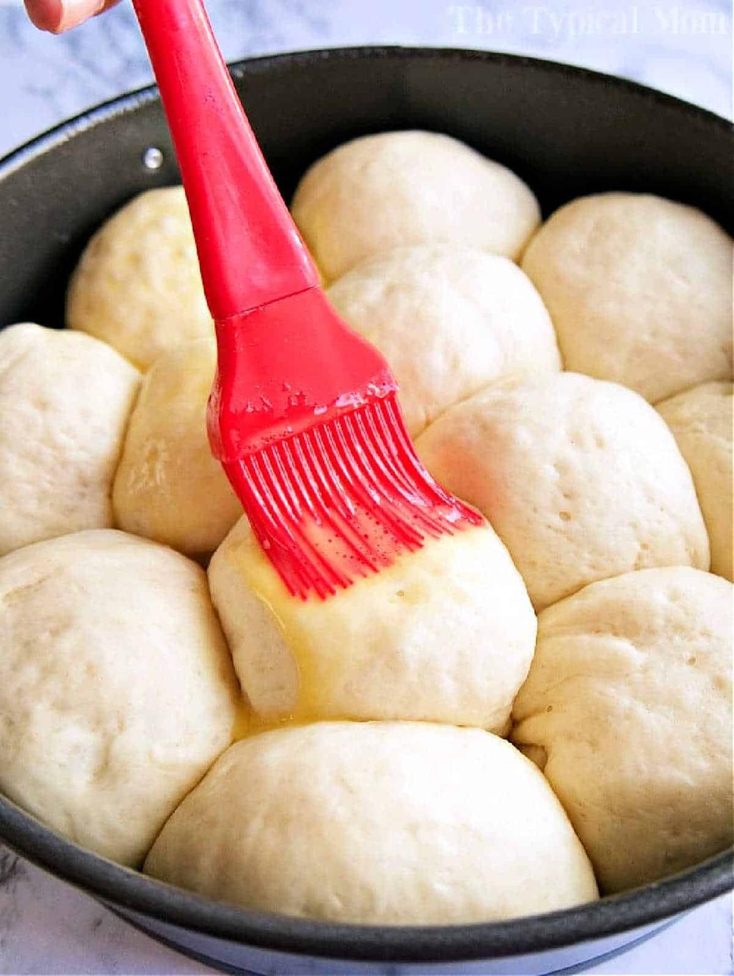 Easy Dinner Roll Recipe
