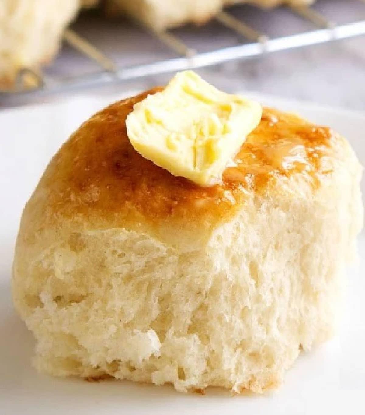 How to Bake Frozen Rolls