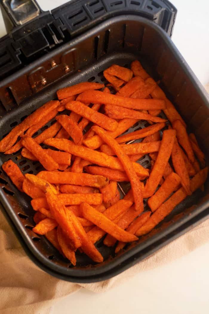 What Temperature to Air Fry Frozen Sweet Potato Fries