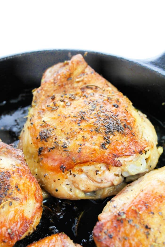 cast iron chicken thighs