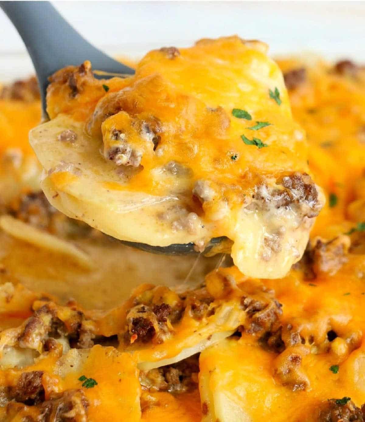 Ground Beef Casserole with Potatoes