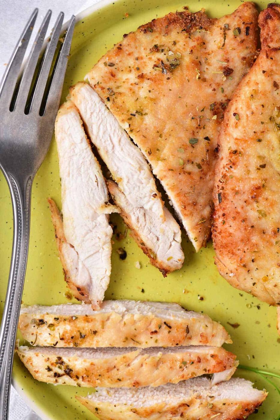 Thin Chicken Breast in Air Fryer
