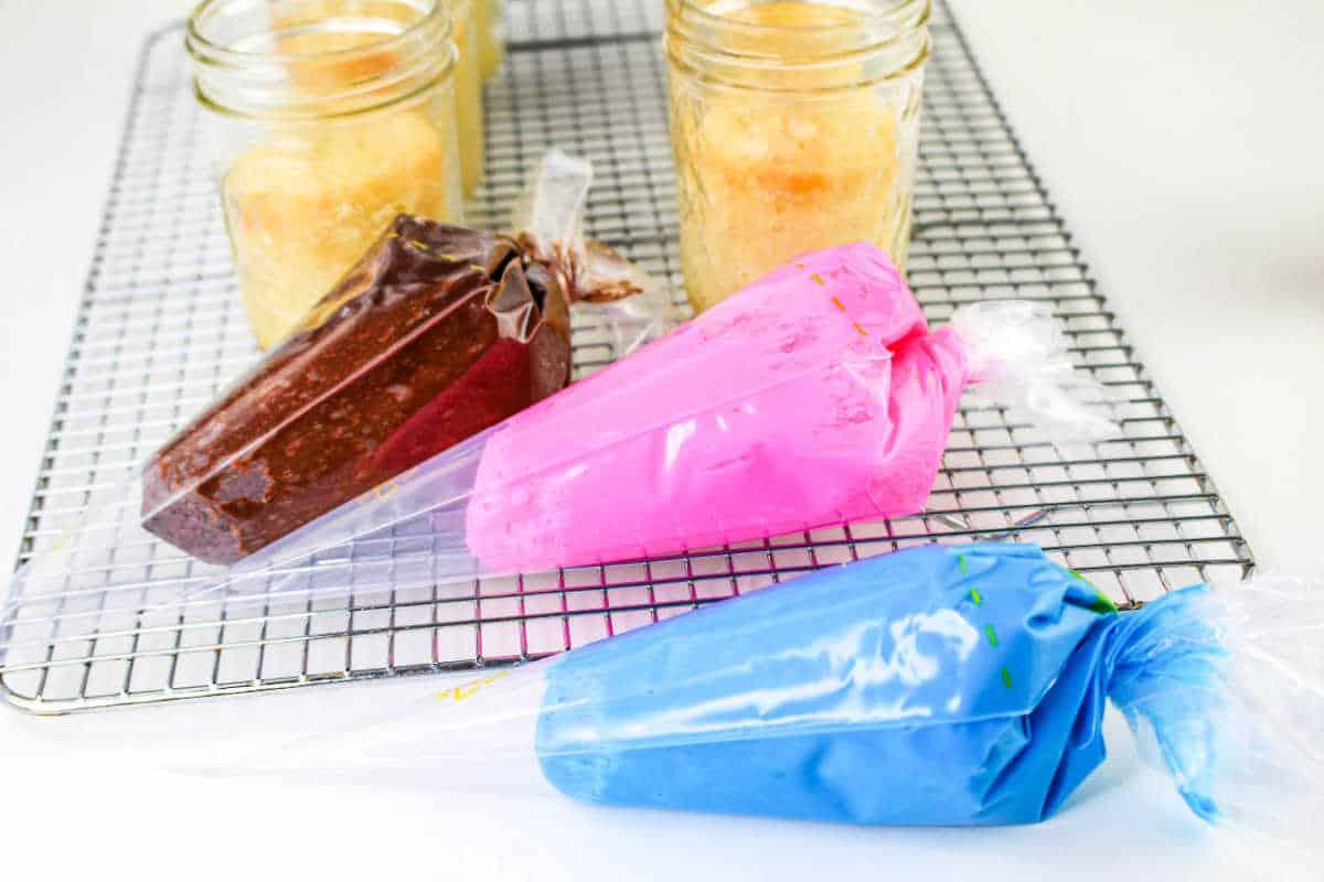 frost a cake easy