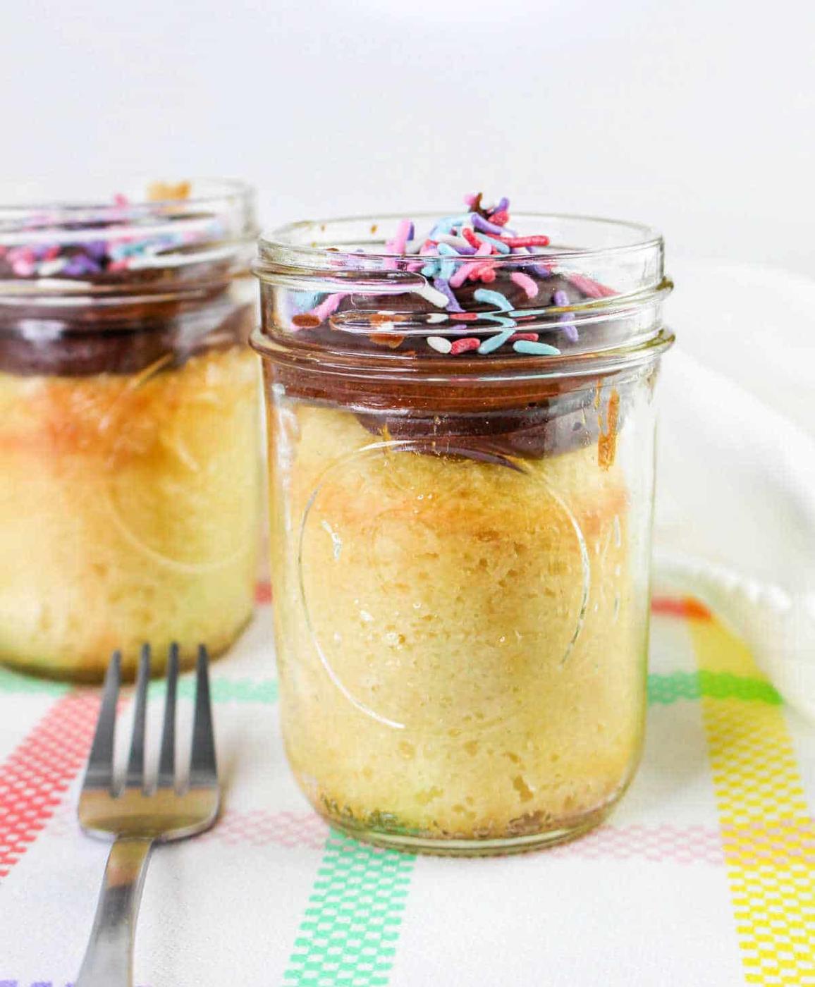 How to Bake Cake in a Jar