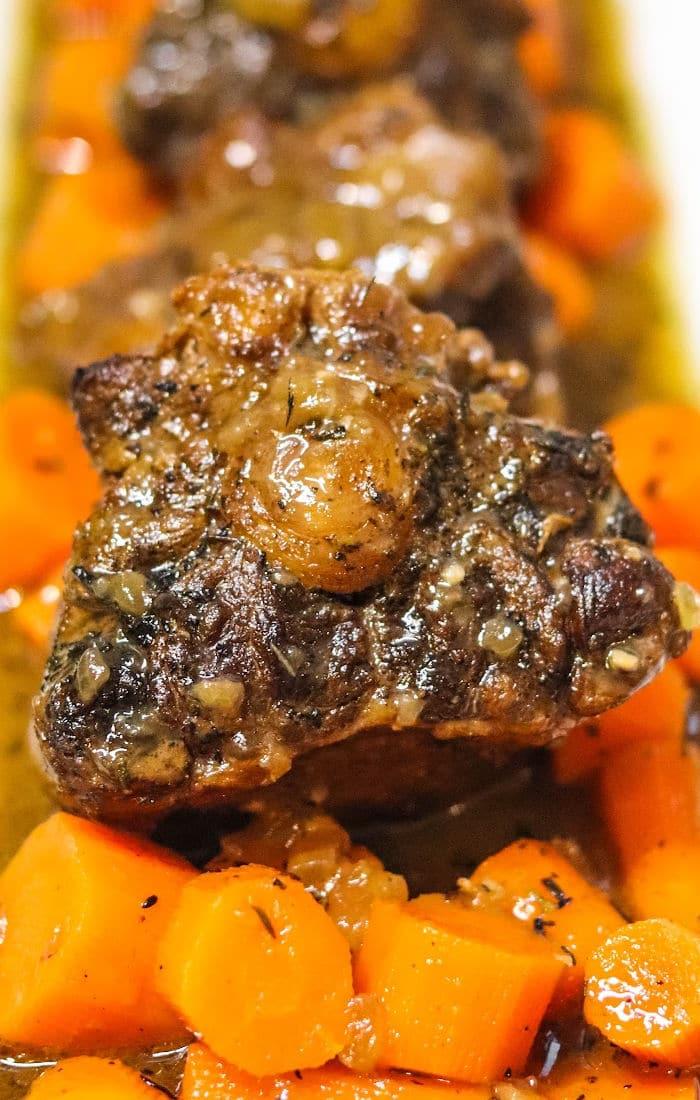 How to Cook Oxtails on the Stove