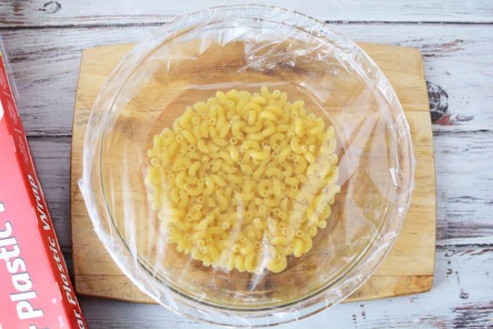 Cooking noodles in the Microwave