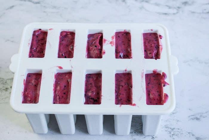 fresh berry popsicles