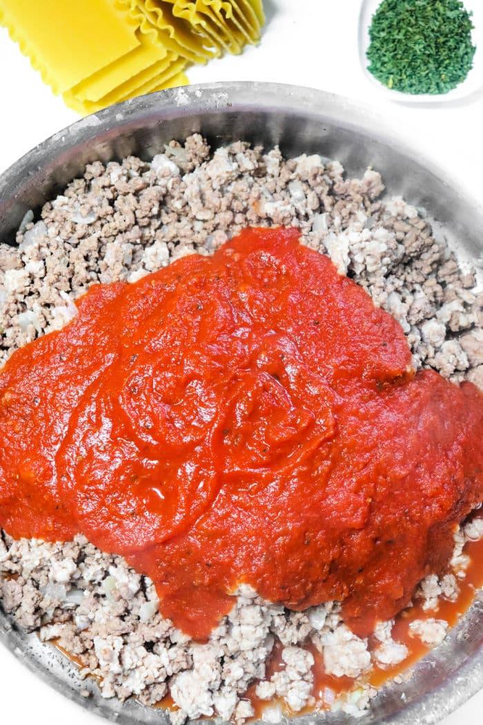 How to Make Lasagna Sauce