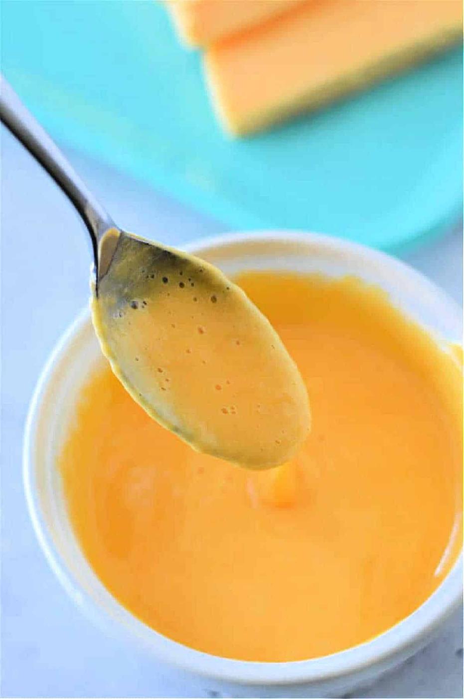 How to Make Velveeta Cheese Sauce