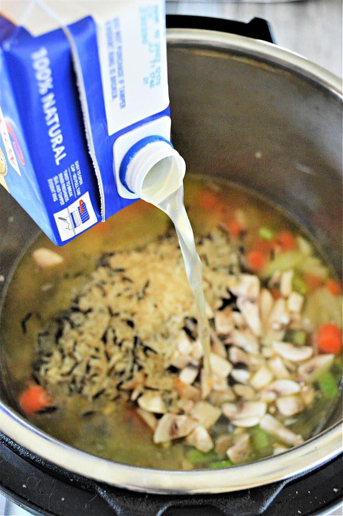 Instant Pot Chicken and wild Rice Soup