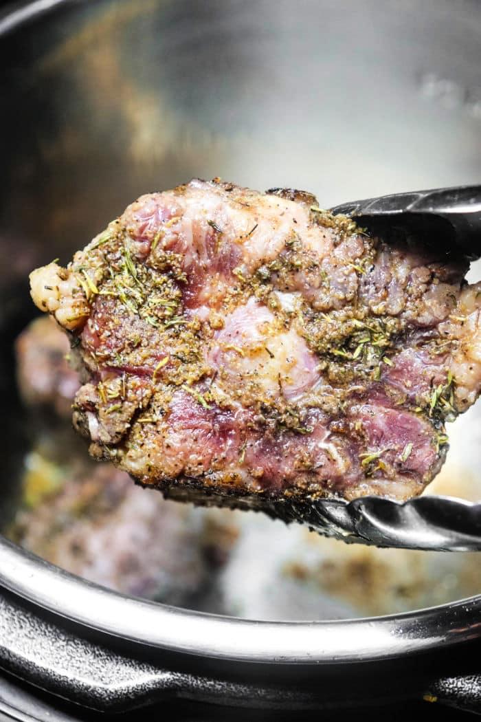 Can you Put Oxtails in a Pressure Cooker