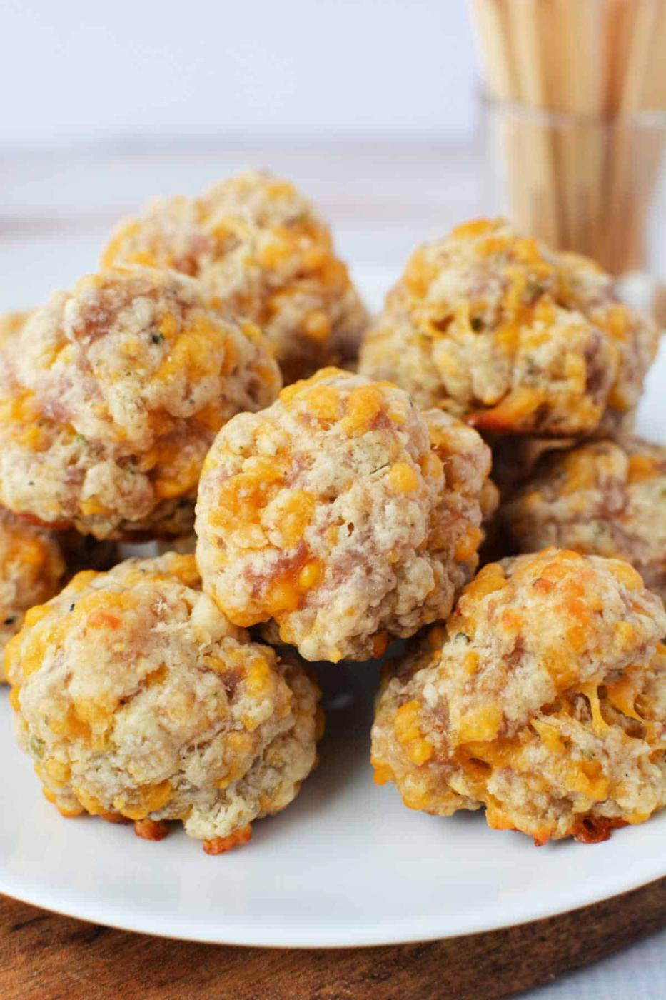Sausage Balls with Red Lobster Biscuit Mix