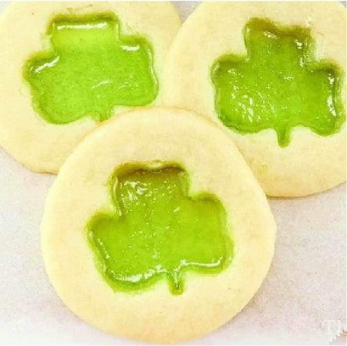How to Make Stained Glass Cookies