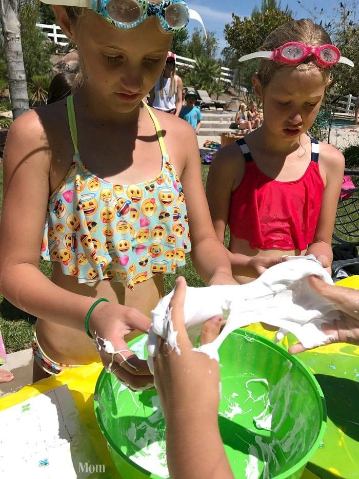 How to Throw a Slime Birthday Party