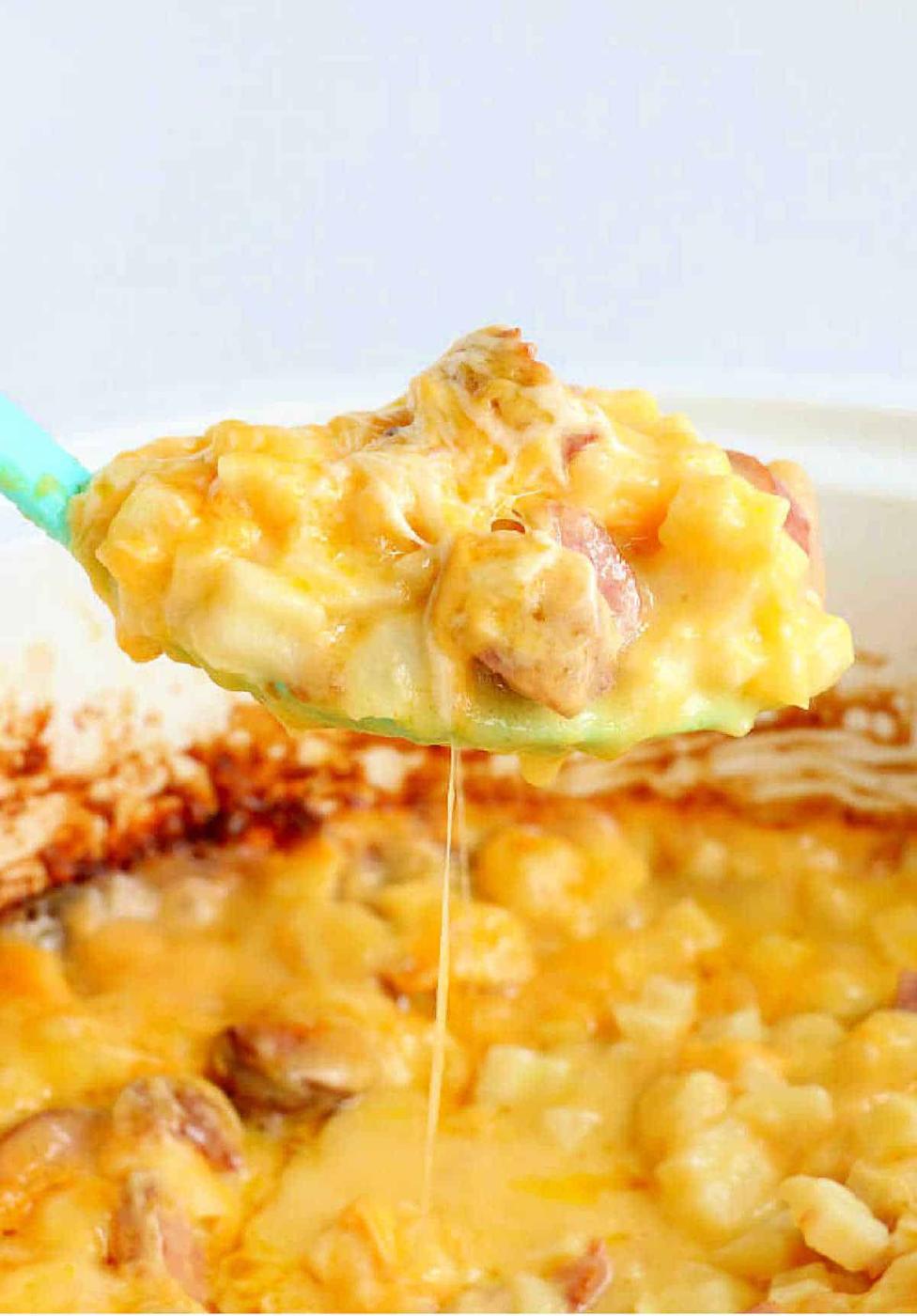 Slow Cooker Cheesy Potatoes with Frozen Hashbrowns