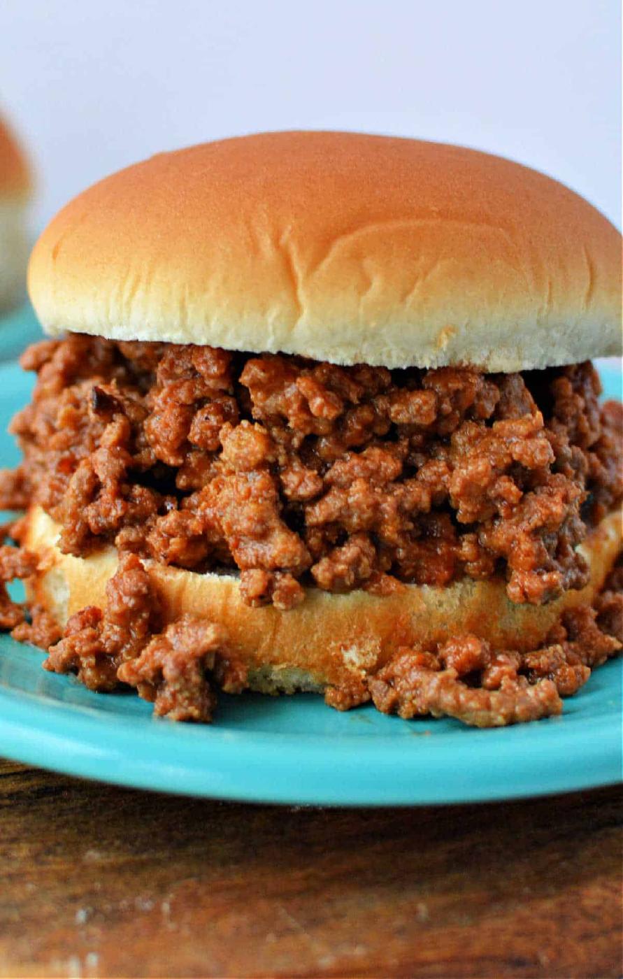 4 Ingredient Slow Cooker Sloppy Joes