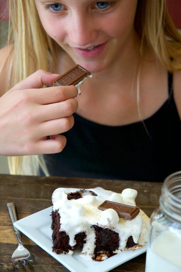 smores poke cake