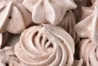 Crisp Chocolate Meringues