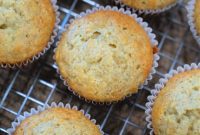 Moist Banana Muffins