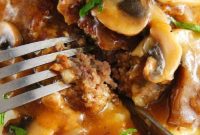 Instant Pot Homestyle Salisbury Steak
