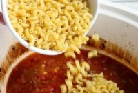 Slow Cooker Chili Mac Bean Free