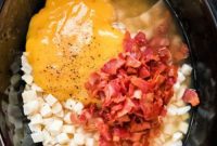 Creamy Slow Cooker Hashbrown Potato Soup
