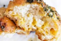 Quick & Cheesy Bisquick Cheddar Bay Biscuits