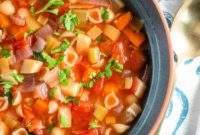 Hearty Crockpot Minestrone