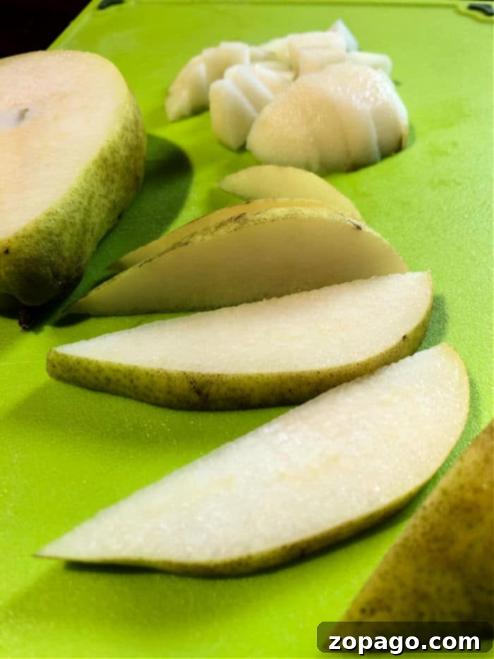 Unlocking the Perfect Pear Slice 6 Techniques for how to cut a Bartlett pear and prevent browning