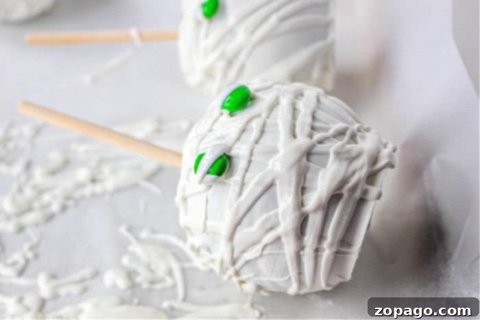 Ghostly White Chocolate Apple Treats 5 How to Make Chocolate Covered Apples