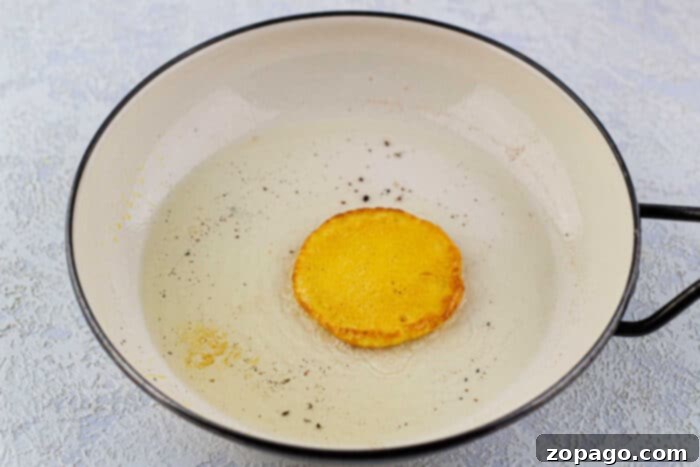 Crispy Skillet Cornbread 5 Cornbread Cakes
