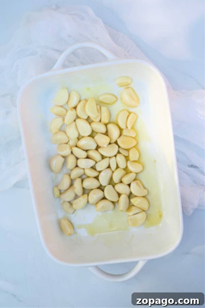Homemade Garlic Oil: Simple Steps to Flavor 4 Roasted Garlic Cloves Soaked in Fragrant Olive Oil