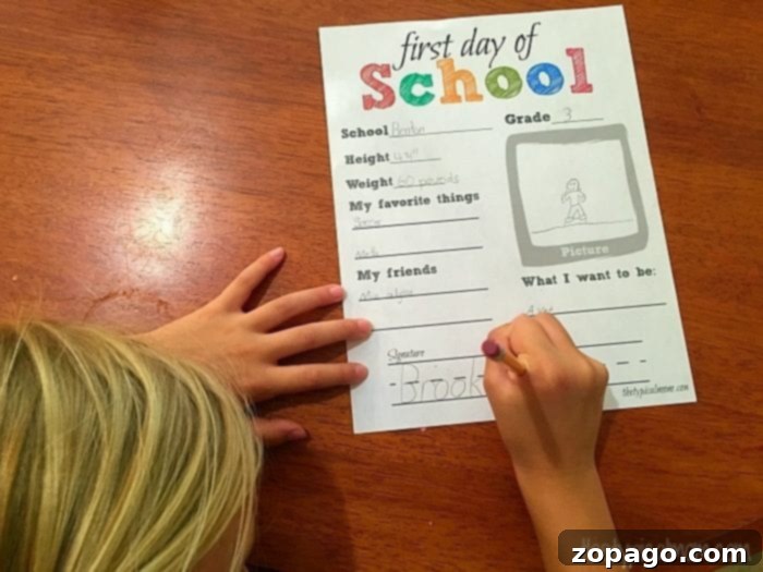 Craft Your Own Keepsake Book 2 Free printable 'All About Me' first day of school paper for kids to fill out