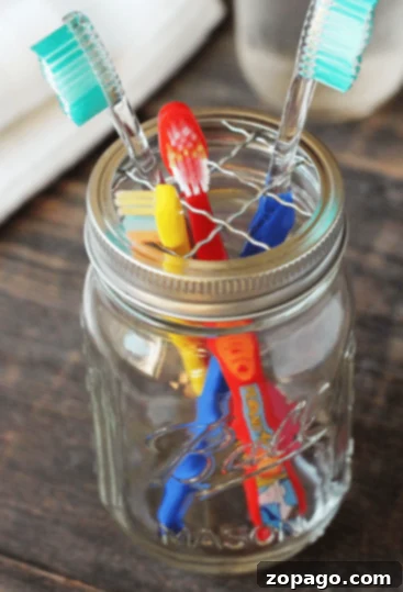 Mason Jar Crafting Unleashed 6 Toothbrush holder from mason jar