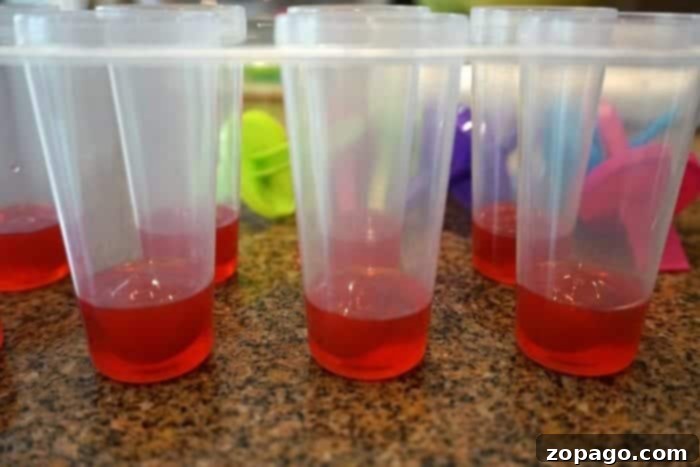 Easy Red White and Blue Frozen Treats 3 red white and blue popsicles