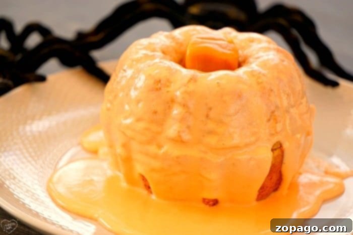 Simple Pumpkin Bundt Bites 5 pumpkin-bundt-cakes