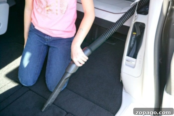 2017 Chrysler Pacifica: Redefining the Minivan 6 Built-in vacuum (Stow 'n Vac) in the new Chrysler Pacifica